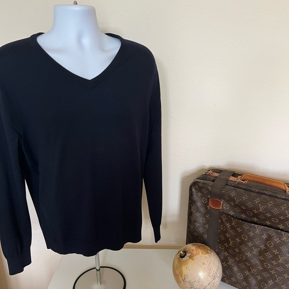 NWOT J. Crew Navy V Neck 100% Italian Merino Wool Sweater Slim - Picture 2 of 6